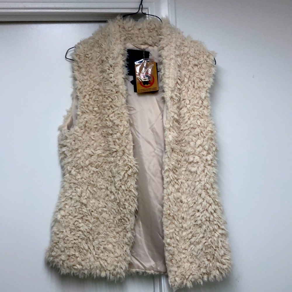 Go Coco brand new faux fur vest with tags, very soft w/hooks, XL fits like large